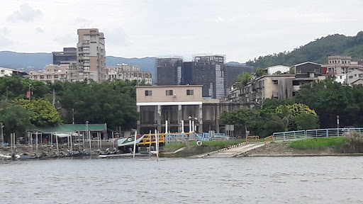 百龄左岸河滨公园