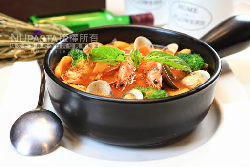 韩钤州豆腐锅专卖店