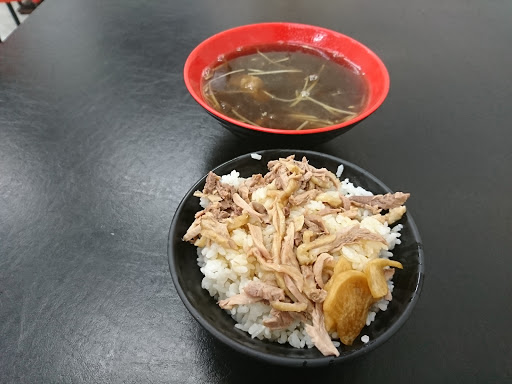 大肠面线、皮蛋瘦肉粥