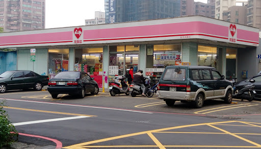 莱尔富便利商店(桃市桃昌店)