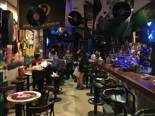 DJ Bar