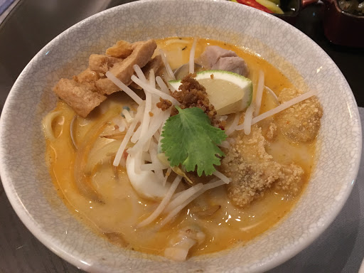 大厅酒吧