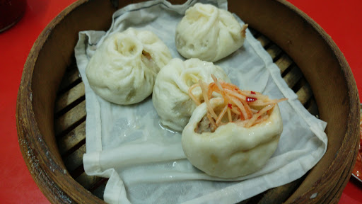 台湾鲁肉饭侨平躜店