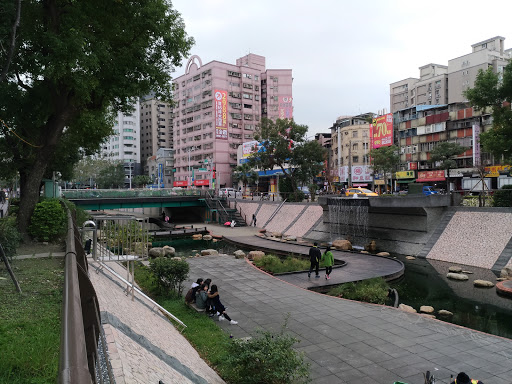 中港打排亲水步道