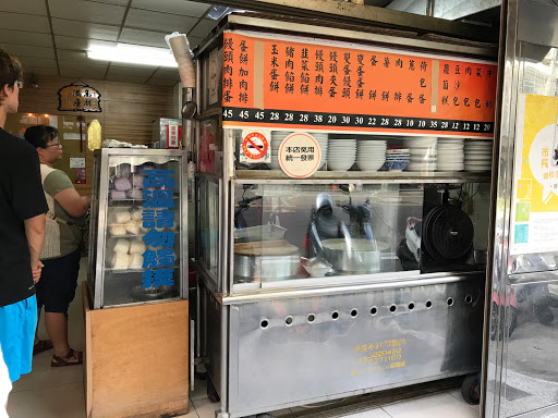 无名馒头肉排蛋早餐店