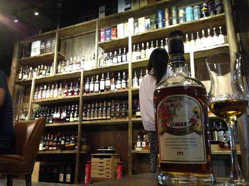 联沁合酒吧