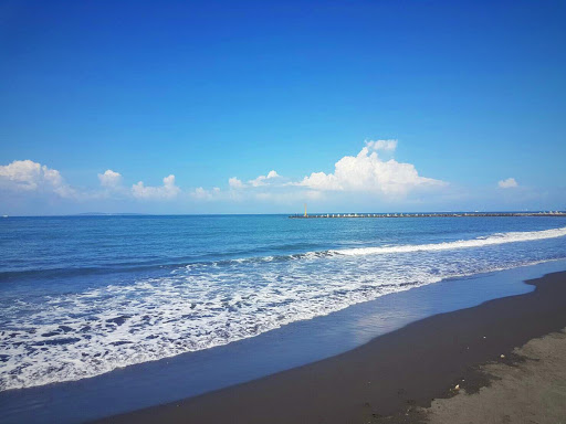 大鹏湾海水浴场