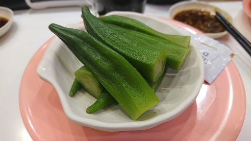 练男哥东港流生鱼片