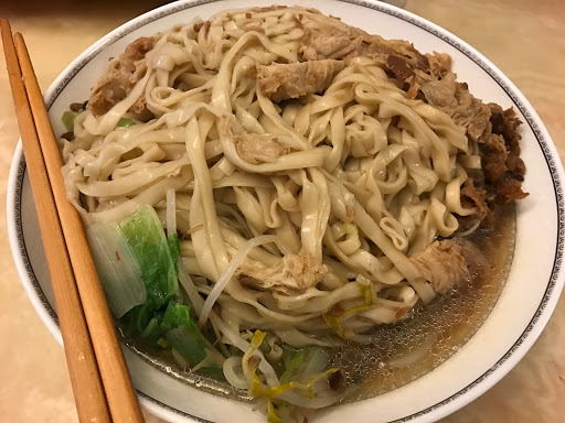 砾素食红烧面