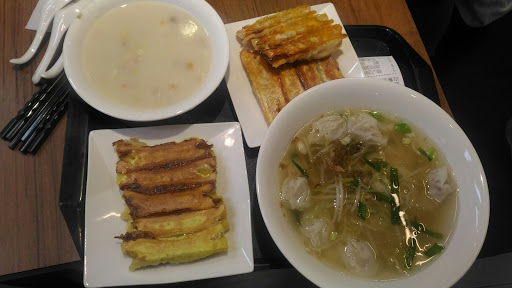 三姐饭滹团