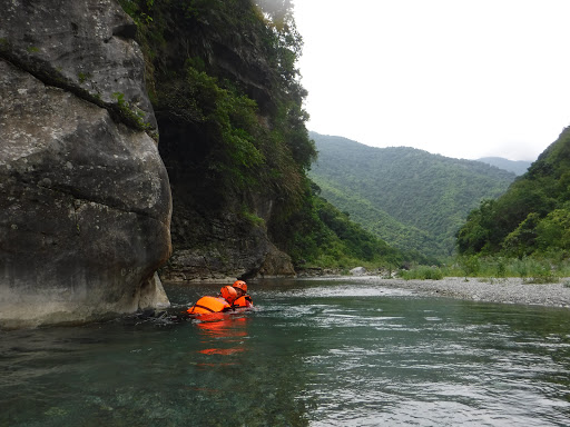 黄金峡谷