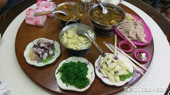 半天岩鹅肉鸭肉小吃