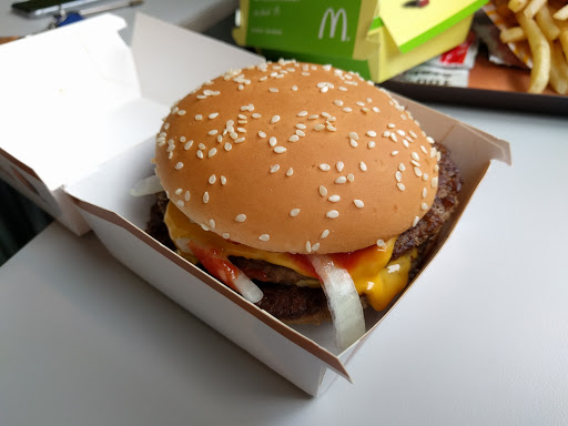 麦当劳(新店家乐福店)