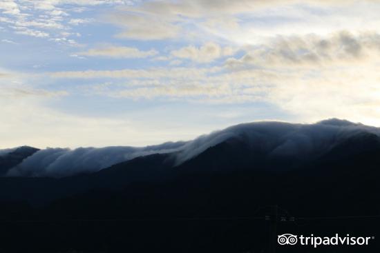 岭仙花园渡假山庄