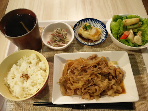 货启室甜品