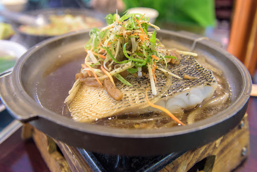 唐燕子翅湘菜馆