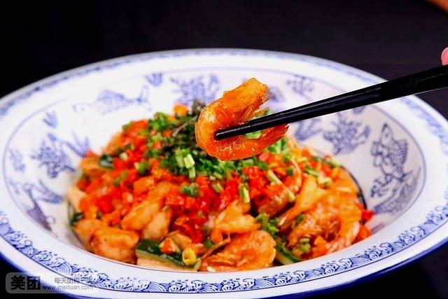 佬湘楼·石头土锅菜(珀丽分店)