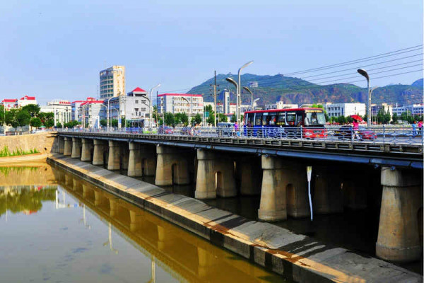 湖南省永州市宁远县清水桥中学(宁远县清水桥镇政府西南)