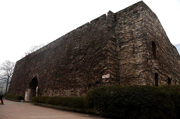 秦淮区标签: 旅游景点  汉西门城墙共多少人浏览:37