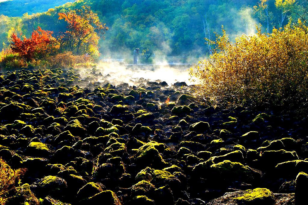 老嘿山(火山)景区-馒头状熔岩