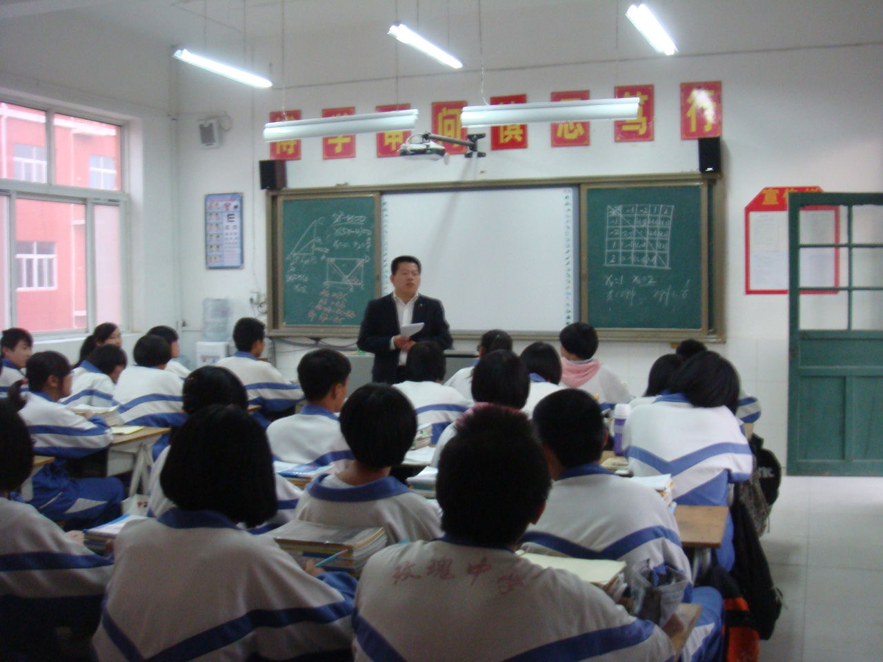 李线玫瑰学校联系方式:(0531)87685180别名:玫瑰学校/平阴县玫瑰学校