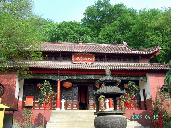 龙山