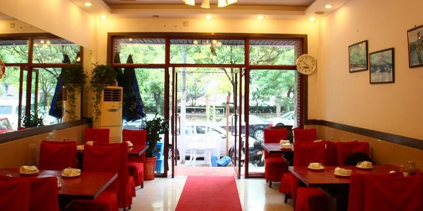东北四季铁锅炖(东绣路店)