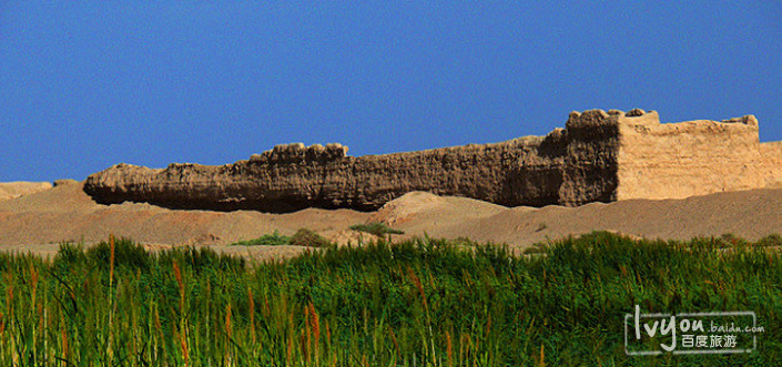 甘肃省酒泉市瓜州县河东乡连霍高速公路桥湾城旅游景区