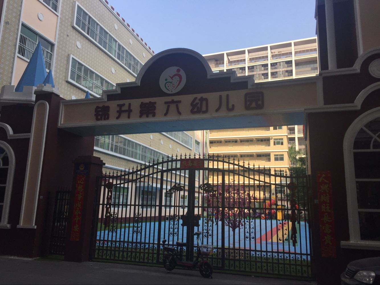 深圳市龙华区金湖湾鸿观科技园13栋