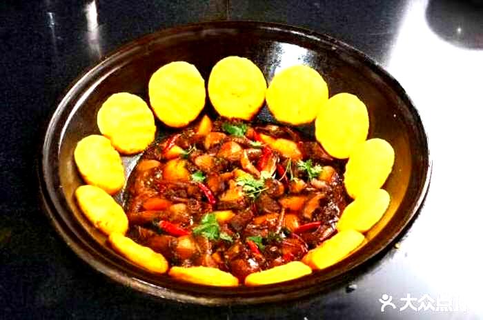 东北人家铁锅炖(总店)