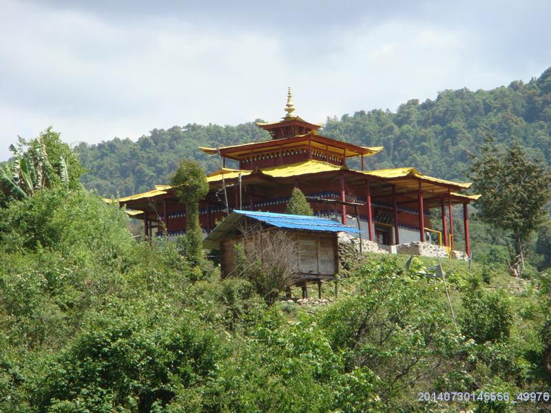 西藏自治区林芝市墨脱县墨脱村南则玛拉山