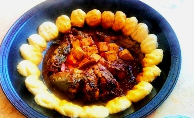 顺福木火炖鱼村(伊旗店)