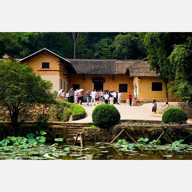 白屋(毛泽东故居)