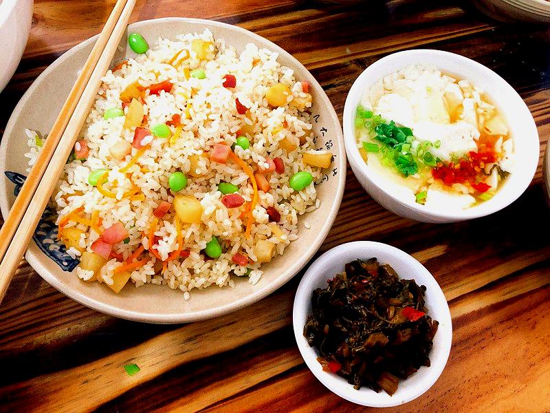 传统铜锅焖饭老店(蒙自店)