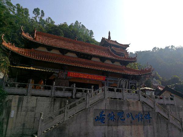 大雁山风景区大雁山海会寺-玉佛殿