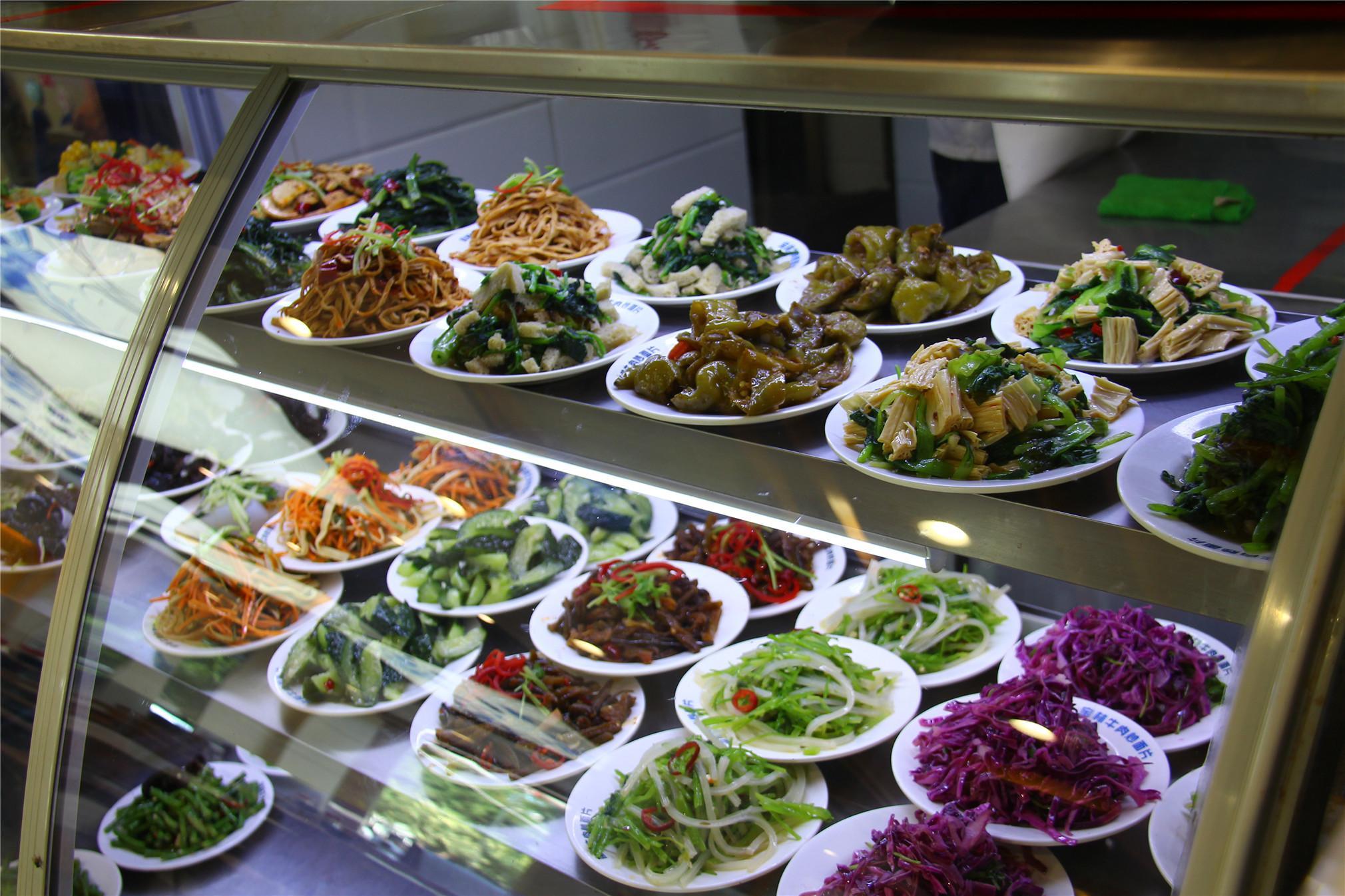 宝林牛肉炒面片(区政府店)