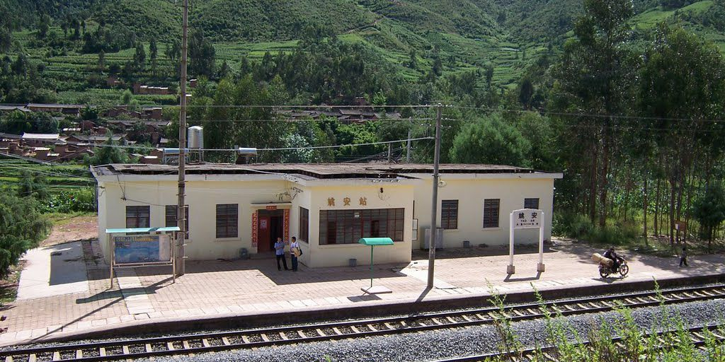 云南省楚雄彝族自治州姚安县弥兴镇小苴村小米线