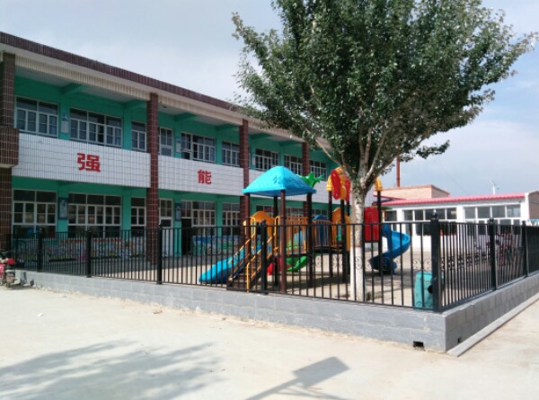 河北省张家口市阳原县东城镇G109(旧)阳原东城小学