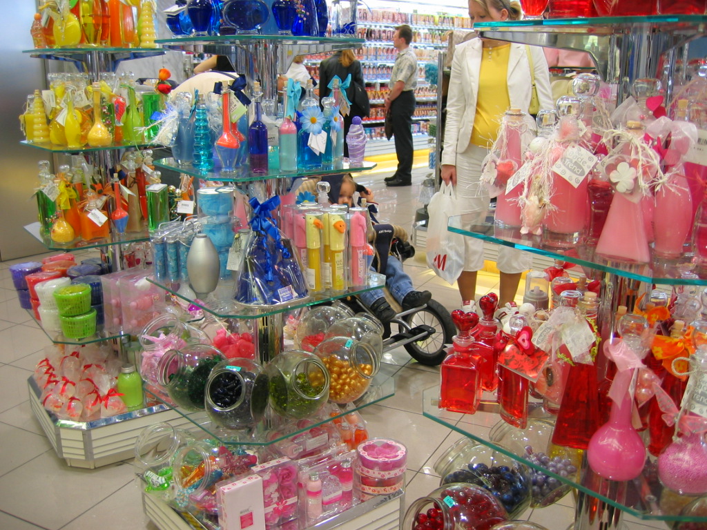 文塔日杂店