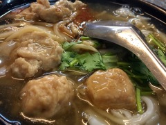 阿芳肉羹 早午餐 鲁肉饭/焢肉饭/猪脚饭