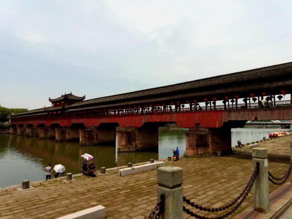 湖畔公园