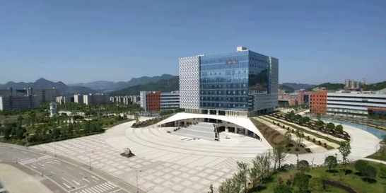 遵义医学院新蒲校区图书馆