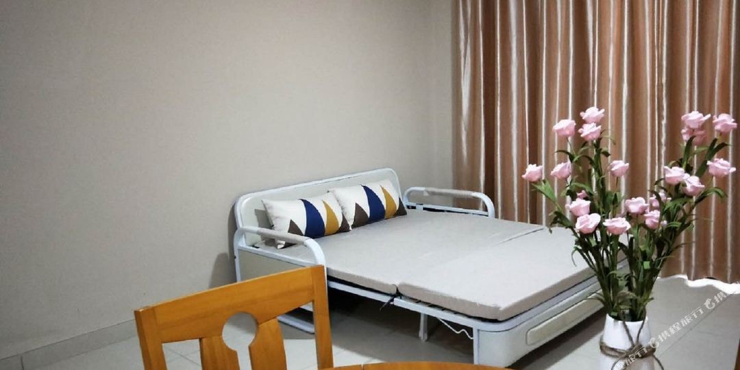 鲸管家公寓(万宁兴隆六度机缘村店)