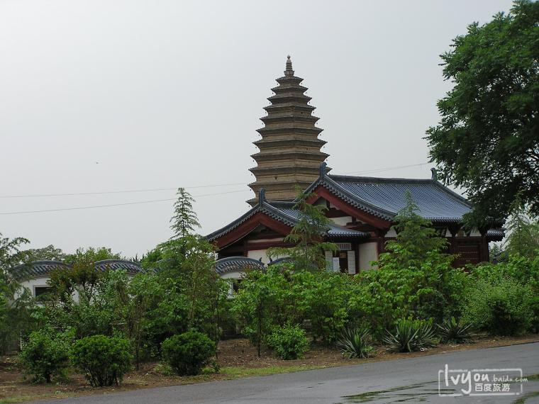 宝轮寺塔