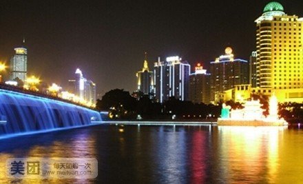 南宁民歌湖景区