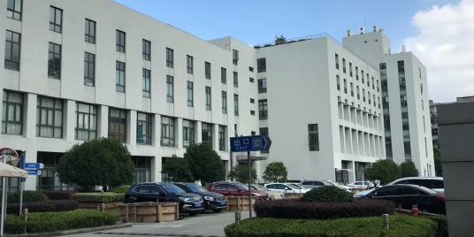 上海市虹口区人民政府-停车场