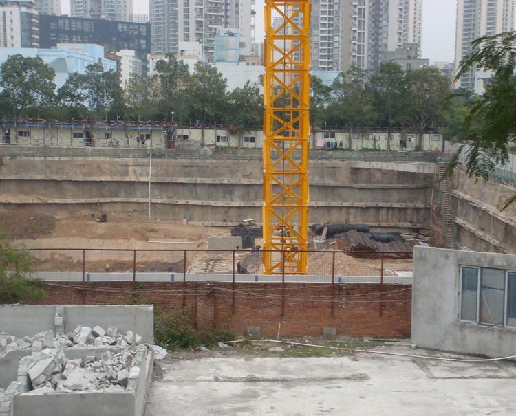 广东省深圳市福田区香蜜湖街道香安社区安托山六路(万科瑧山府南侧)