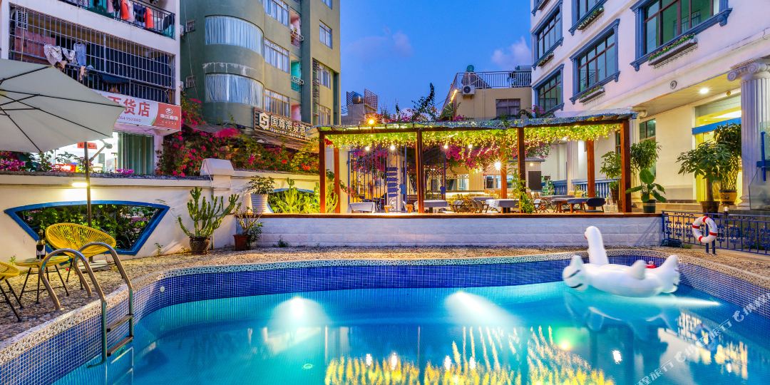 三亚小院里客栈