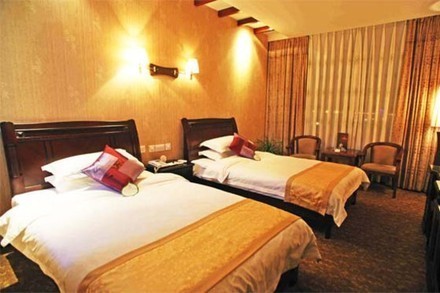 拉萨岷山圣瑞斯酒店(布达拉宫店)