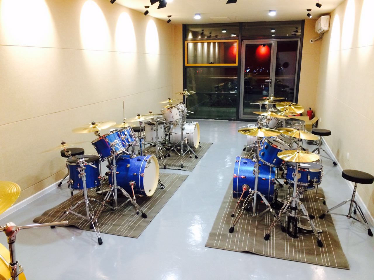 派尔架子鼓东坝奥园店